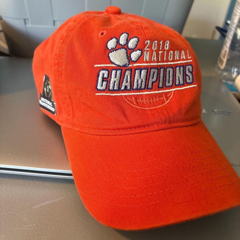 Ncaa Men's Orange and Red Hat